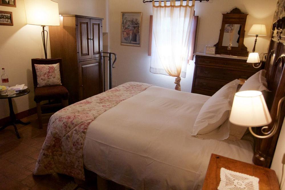 B&B Hotel La Piana Борго-а-Буджано Экстерьер фото