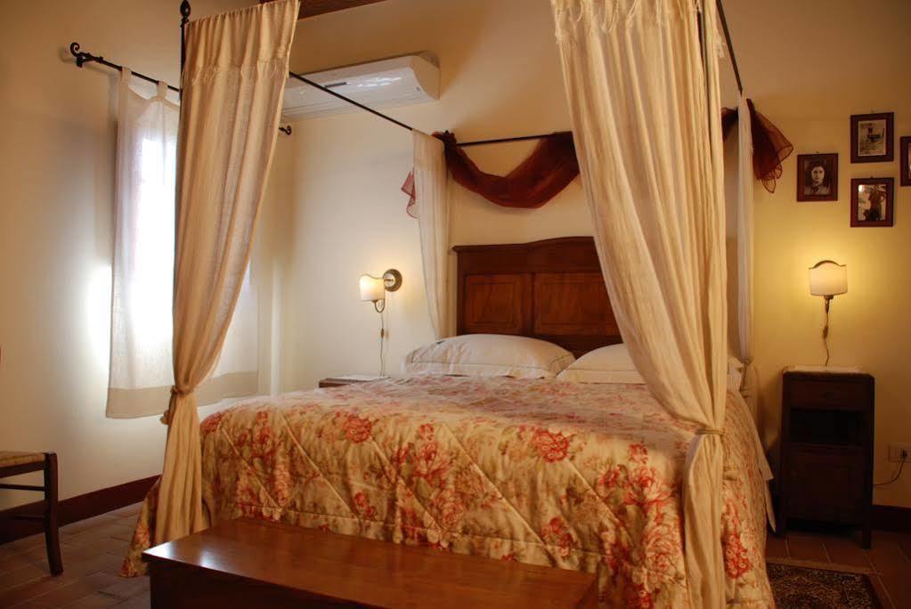 B&B Hotel La Piana Борго-а-Буджано Экстерьер фото